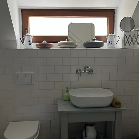 Villa Gorna79 *